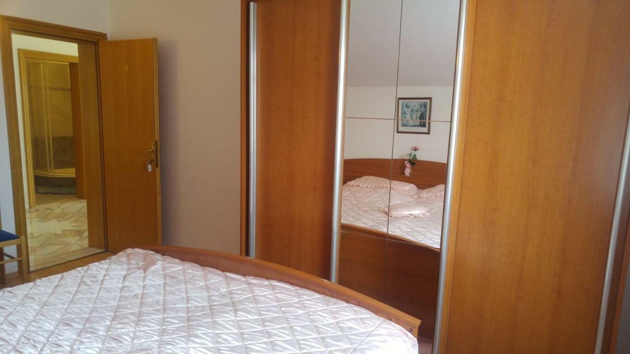 Apartman Janja ポレッチ エクステリア 写真